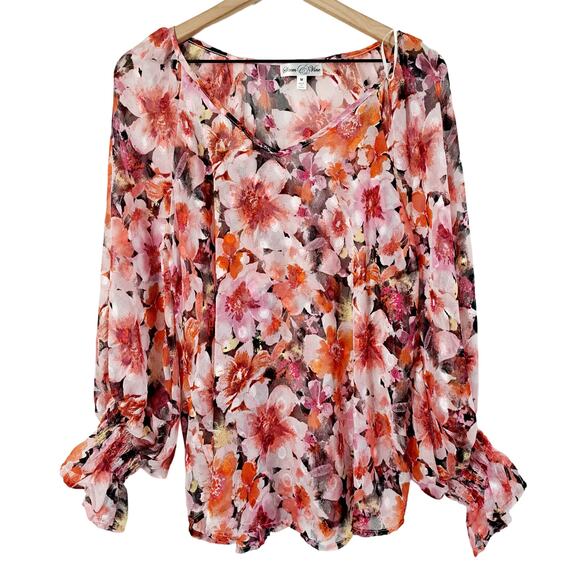 Stem & Vine V-neck Lightweight Floral Print Top - Picture 3 of 8